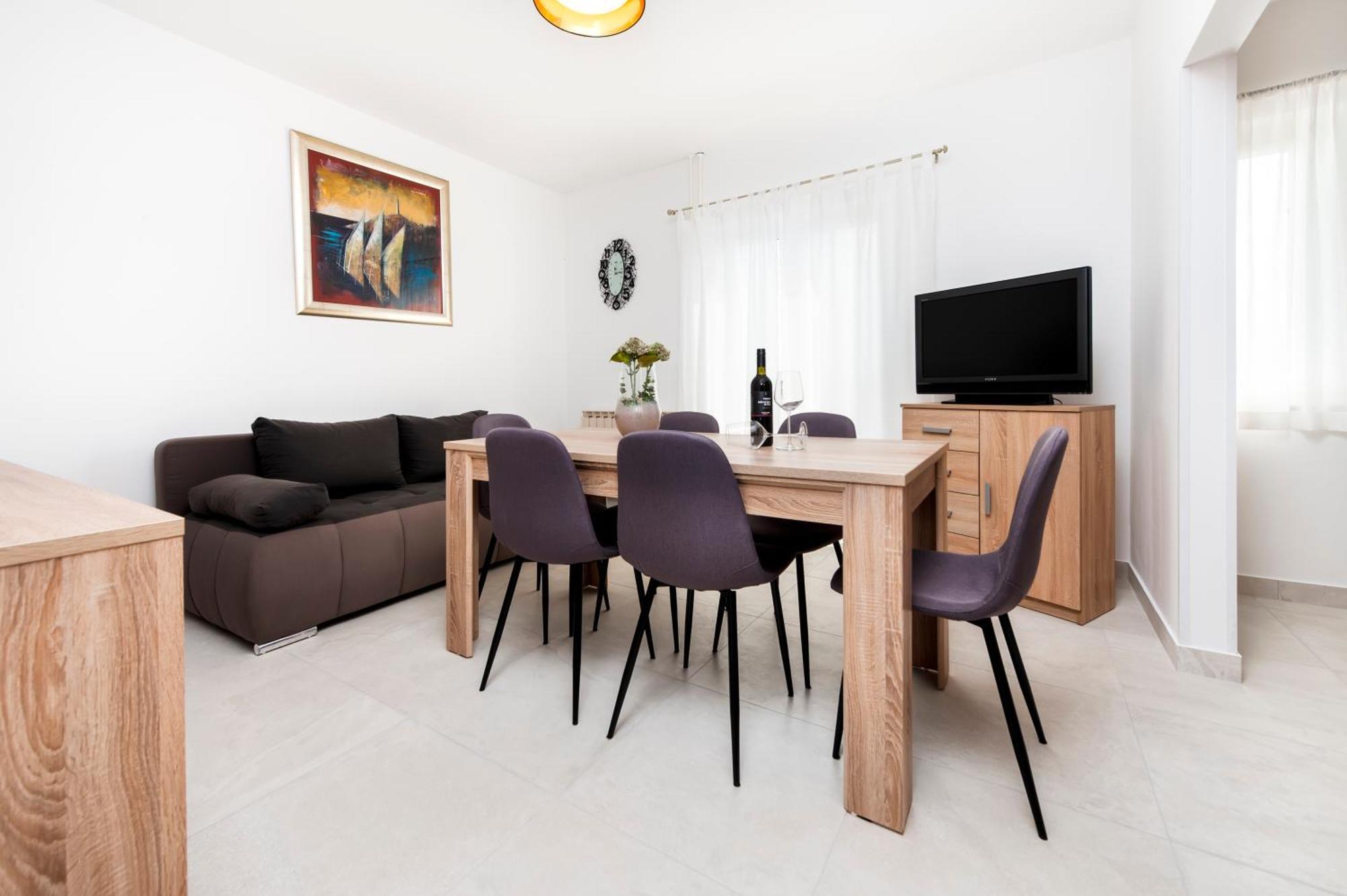 Apartment Ivo ロヴィニ エクステリア 写真