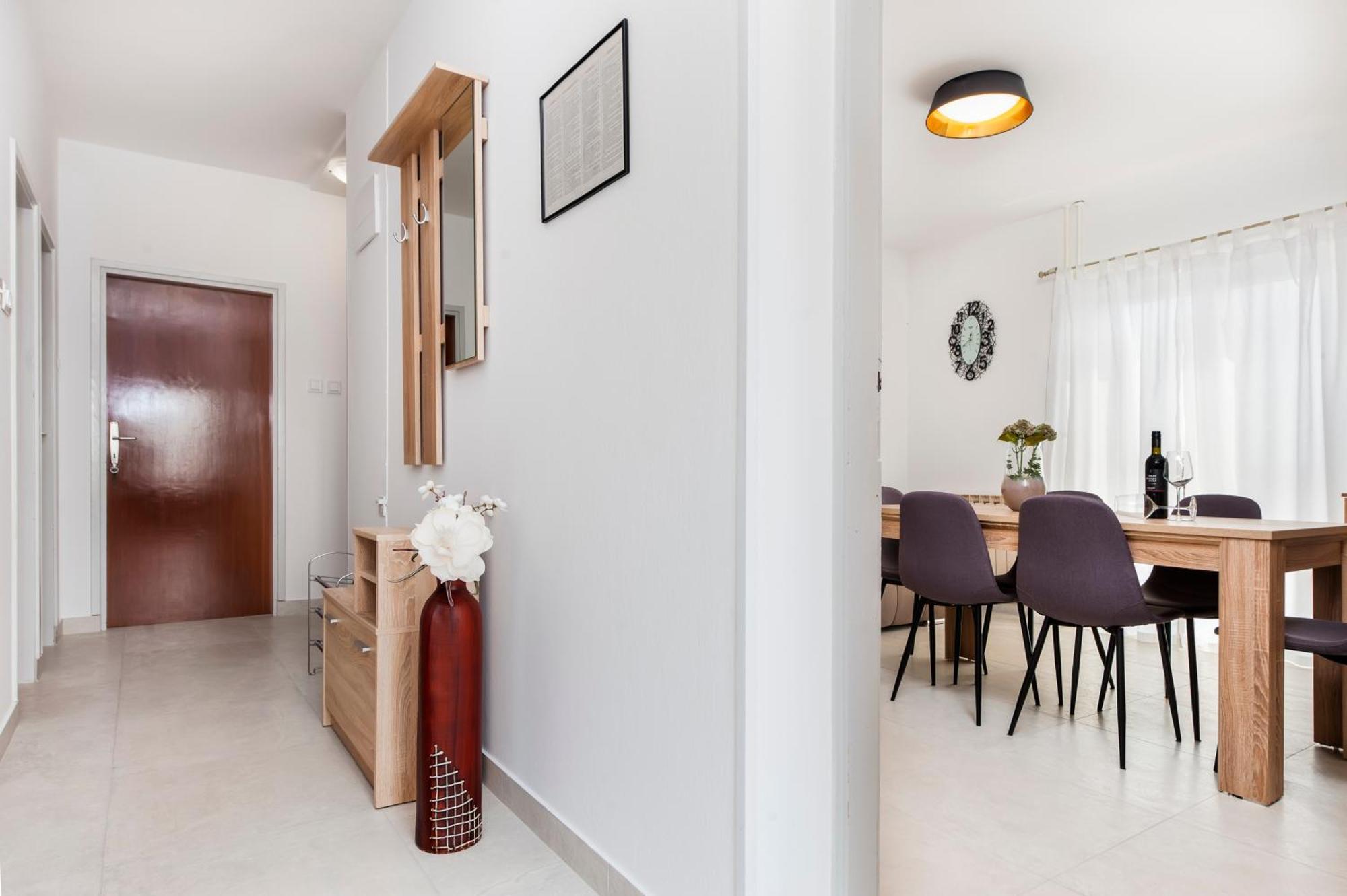 Apartment Ivo ロヴィニ エクステリア 写真